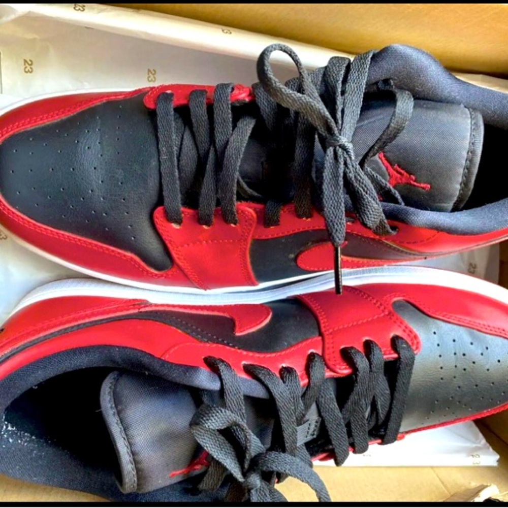 Jordan 1 reverse breds